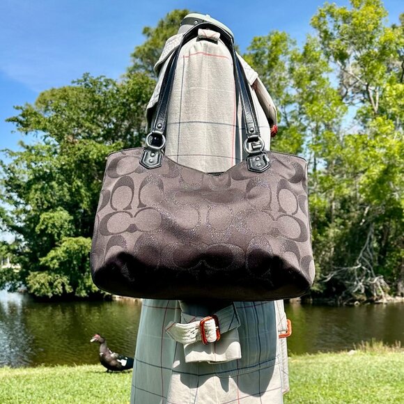 SOLD NWT COACH Campbell Belle Signature Lurex Carryall Shoulder Tote Black 26246 - Picture 4 of 16